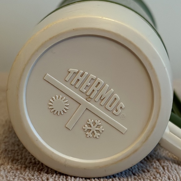 Vintage Thermos Pea Green/Cream Insulated Glass Insulated Travel Bottle - Picture 2 of 13